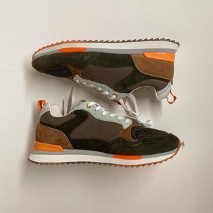 Brand New HOFF Sydney sneakers with original box!